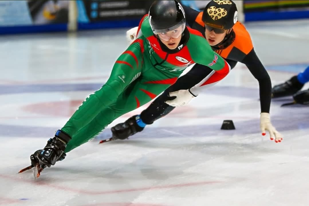 Short track speed skating suit